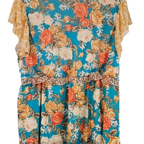 Woman's Cato Boho Floral/ cheetah print blouse with ruffles sleeves - Picture 2 of 9